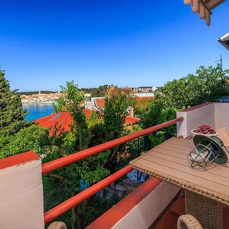 Strenja Apartment Rab Town