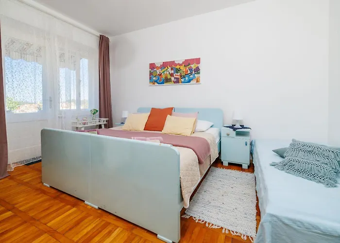 Strenja Apartment Rab Town
