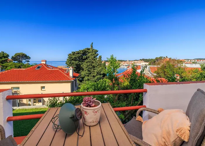 Strenja Apartment Rab Town